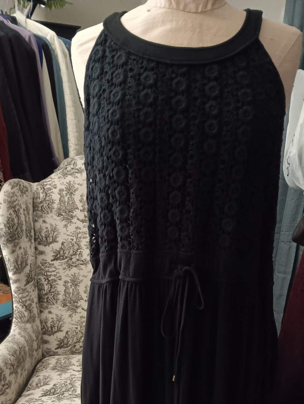 Avenue Black Crochet Halter Dress Size 18/20